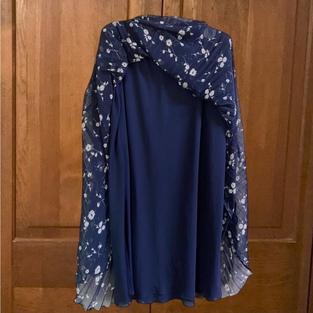 Floral Navy Skirt - Picture 3 of 8